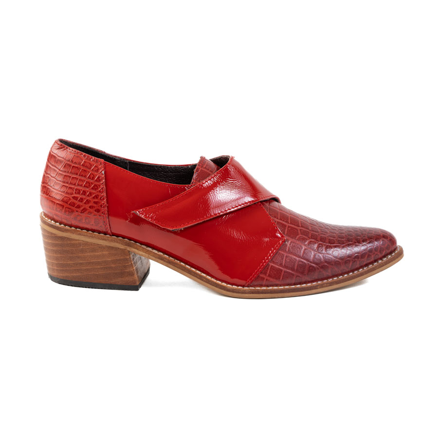 Embajador Otros lugares mudo Zapato Croco Rojo Velcro | Zapatos de cuero mujer | VANIUSKA